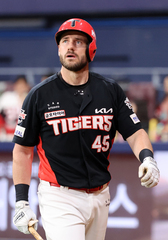 KIA에서 뛰었던 위즈덤, 시애틀과 마이너 계약…빅리그 재입성 도전