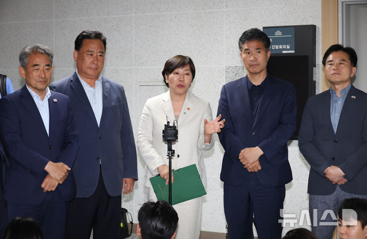 당정, '양곡법·농안법' 쌀 수확기 전 법안 통과 합의