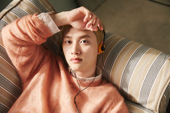 노래도 잘하는 도경수…직접 작사 신곡 20개국 1위