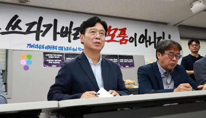 고용장관, 바쁜 '취임 첫 주'…