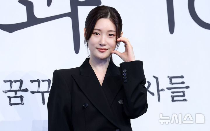 사랑스러운 정채연