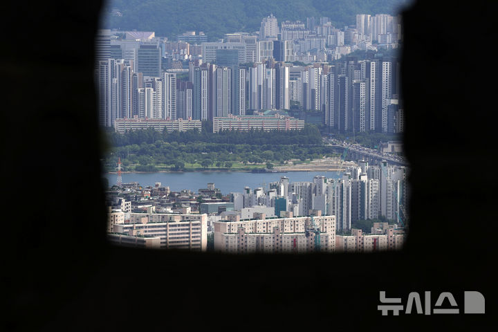 반포발 ‘줄세우기’…대장주 아파트 신고가 이어져[서울 집값 다시 꿈틀]②