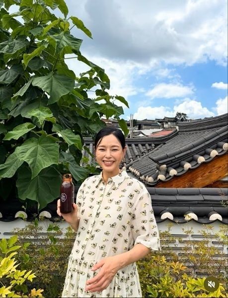 둘째 출산 앞둔 이하늬, '만삭 D라인'에 환한 미소