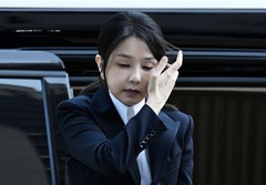 김건희 구속 최장 8개월 연장…'매관매직' 추가 영장 발부