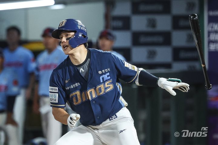 '천재환 연장 결승타' NC, 한화에 6연패 안기고 3연승…두산, 키움에 15-1 대승(종합)
