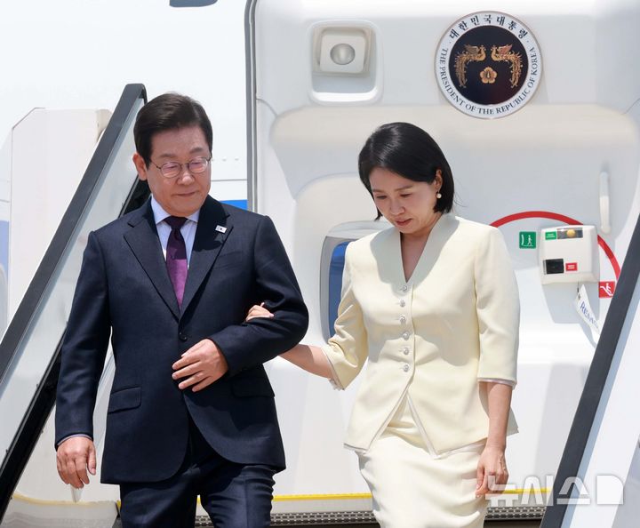 국힘 "경제 아마추어 정부·여당, 소비쿠폰 뿌리고도 0%대 성장률"