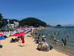 광암해수욕장으로 오세요…창원해경, 생존수영교실 운영