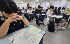 '수능 가늠자' 9월 모의평가…N수생 늘고 재학생 줄었다