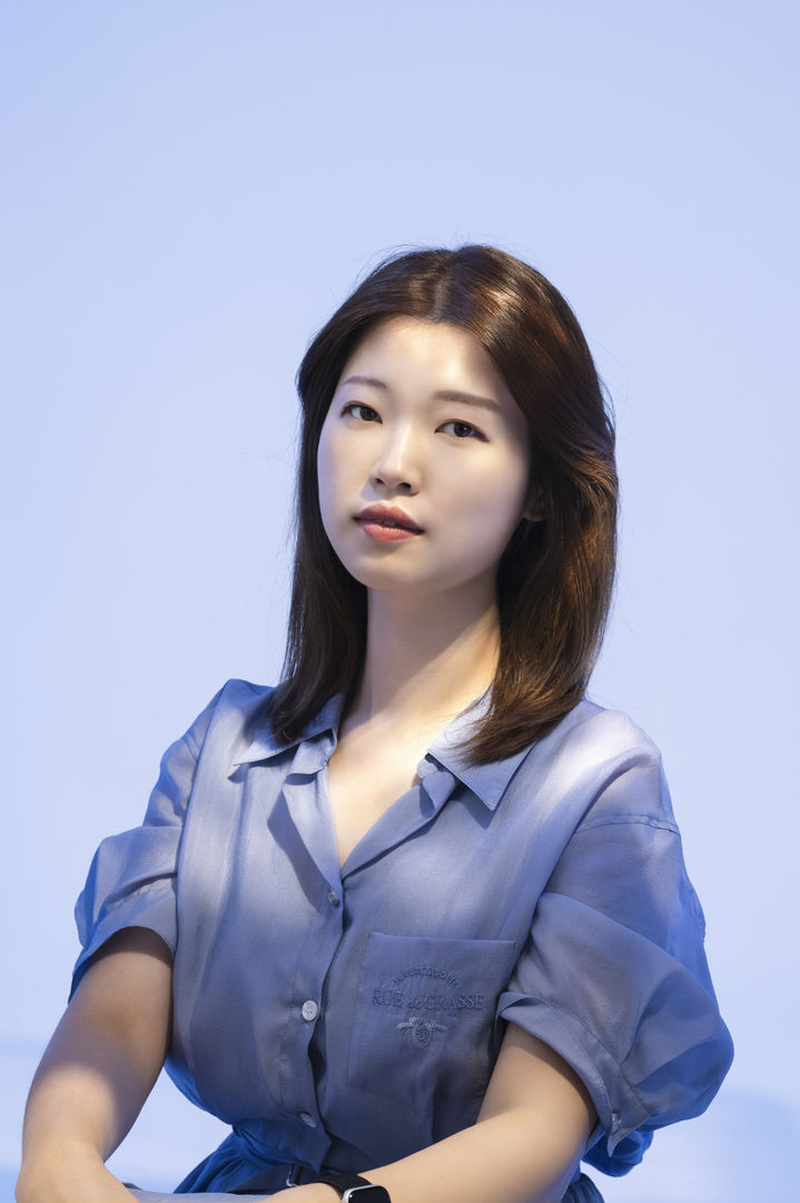 김초엽 "소설 묶고 보니 불안정한 인간 이야기…자신 발견하길 바라 " [문화人터뷰]