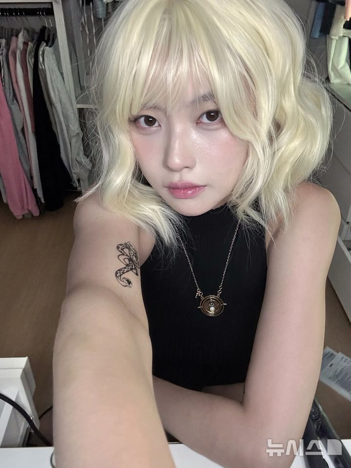 고말숙, 금발+단발 파격 셀카 공개…'타투까지'