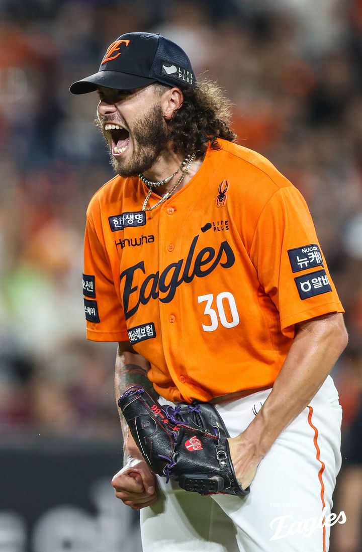 탐정사무소'폰세 17연승' 2위 한화, 키움 잡고 1위 LG 2.5경기차 추격(종합) 