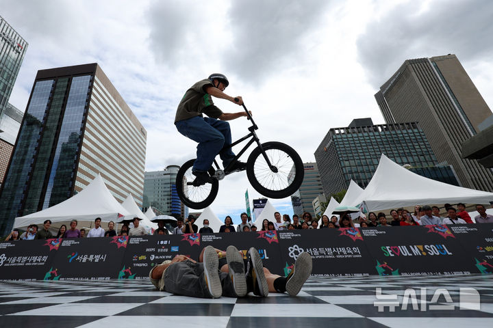서울 도심에서 펼쳐진 '서울 익스트림 스포츠 페스티벌' [뉴시스Pic]
