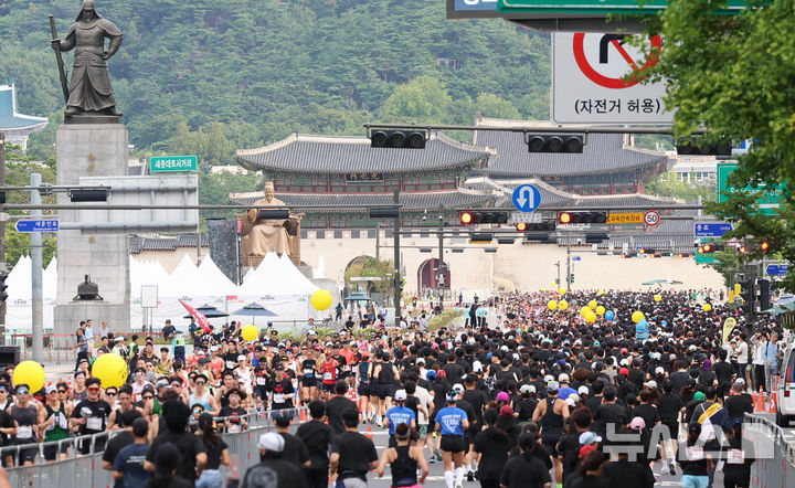 "달리면서 이자도 받고"…러닝족 겨냥 금융상품 잇따라