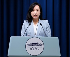 전은수 靑 부대변인, 대변인 승진…강유정은 수석대변인으로