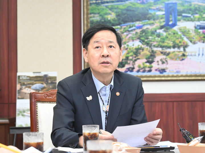 IMF, 새정부 재정정책 긍정 평가…