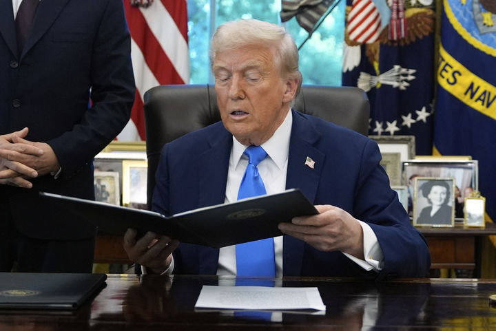 탐정사무소정부, H-1B 비자 수수료 인상에 “美측과 필요한 소통 취할 것” 