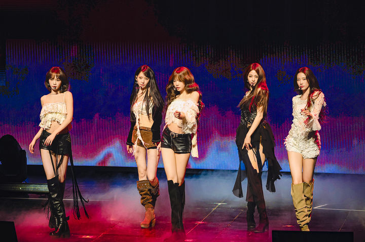 르세라핌, '북미 영향력' 확장…7개 도시 매진 투어 성료