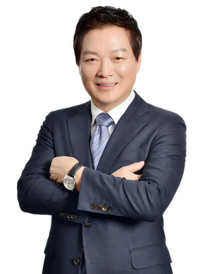 ​[프로필] 40년 근속 ‘신세계맨’ 박주형 신세계백화점·센트럴 대표  – 출장용접