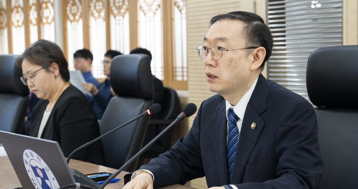 ​관세청, AI 관세행정 기술 개발 착수…”4년간 190억 투입”  – 출장용접