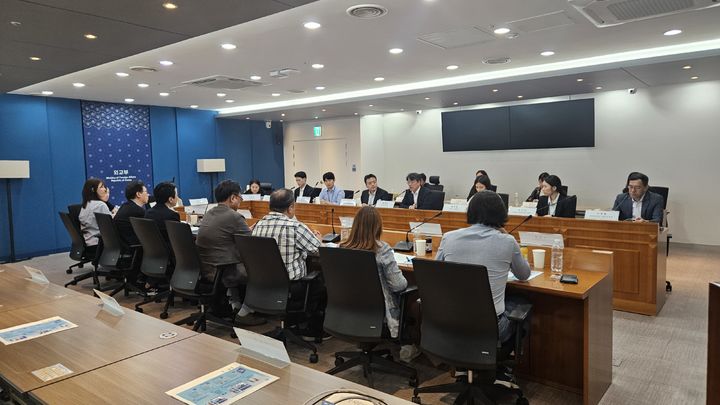 ​EU, 10월 새 출입국시스템 시행…외교부 “입국시 혼잡 예상”  – 출장용접