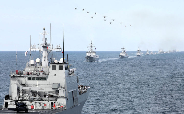 폰테크 달인 與, 국방부와 비공개 당정…KDDX 상생협력 방안 등 논의 