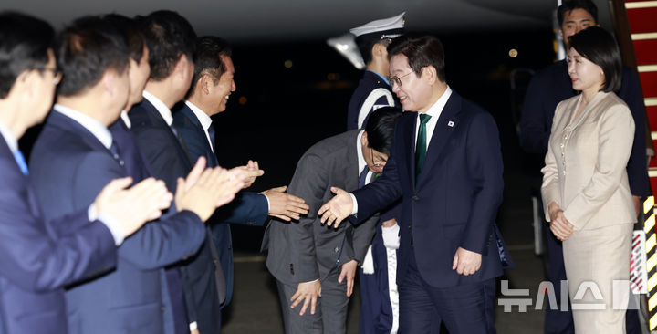 ​이 대통령, 3박5일 美 유엔총회 일정 마치고 귀국…APEC 준비 박차  – 출장용접