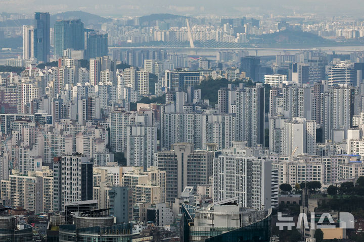 폰테크 달인 대출 확 줄었다…주담대 증가폭 올들어 최소 