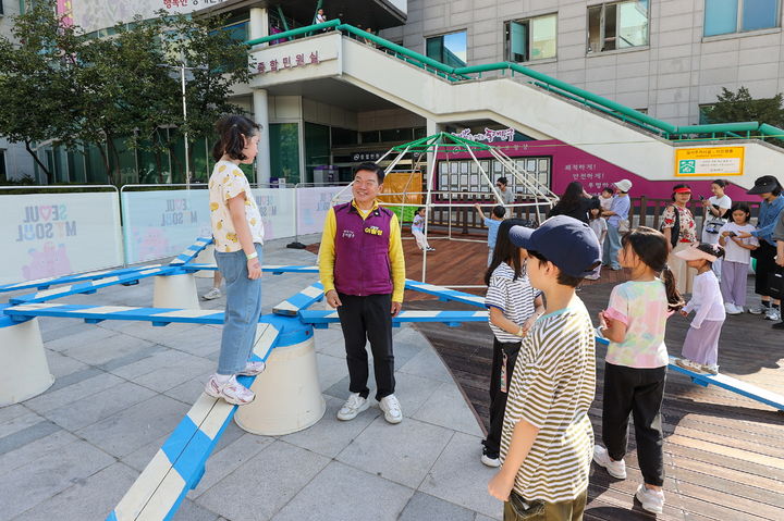 동대문구청 광장서 ‘여기저기 서울형 키즈카페’ 운영 – 탐정사무소 인천탐정사무소 서울탐정사무소