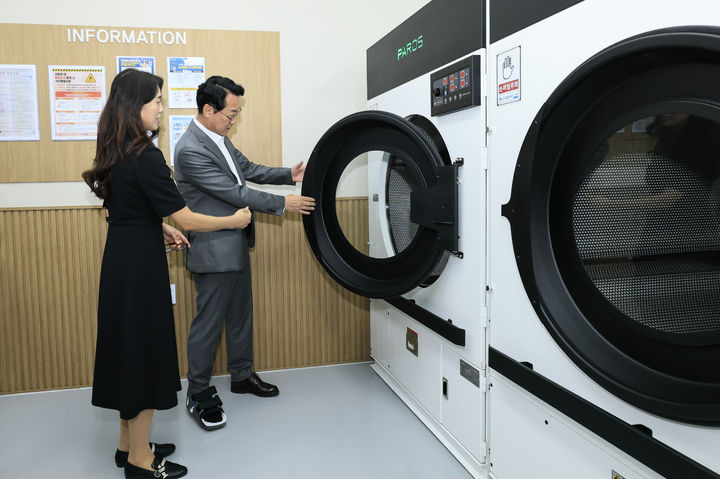 화성시에 첫 ‘노동자 작업복 세탁소’ 들어섰다 – 탐정사무소 인천탐정사무소 서울탐정사무소