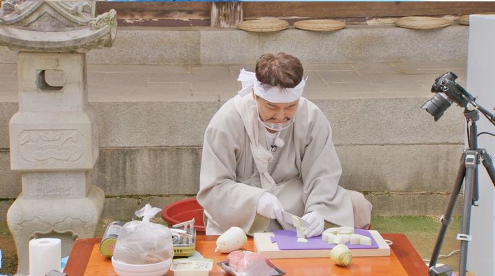 '스튜디오 화초MC' 전현무, 수난시대 