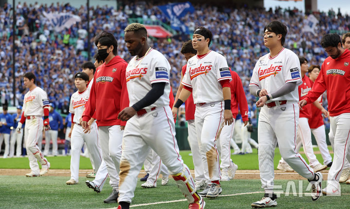 ‘1차전 패배’ 이숭용 SSG 감독 “큰 게임 처음인 선수들, 긴장 많이 했다”[준PO] – 탐정사무소 인천탐정사무소 서울탐정사무소