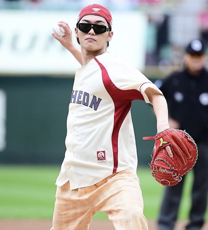 최현욱, 아이 머리 위 강속구 