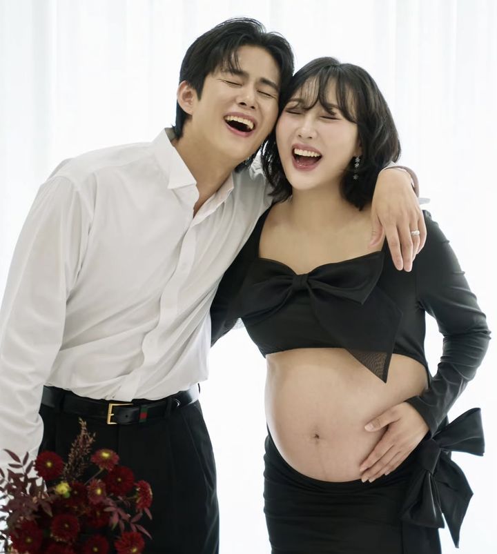 '엔조이 커플' 임라라·손민수, 쌍둥이 부모 됐다