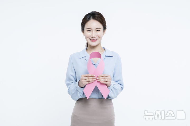 "결혼 늦게, 출산률은 하락"…30대도 안심 못하는 유방암[몸의경고]