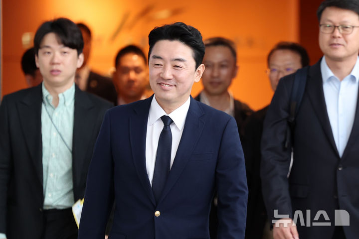 ‘방산 특사’ 강훈식, 폴란드·루마니아·노르웨이 방문 후 귀국  