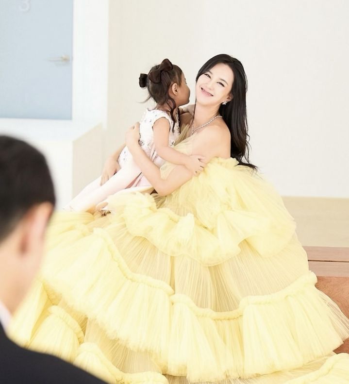 지소연, 쌍둥이 출산 후 출혈·병원行…