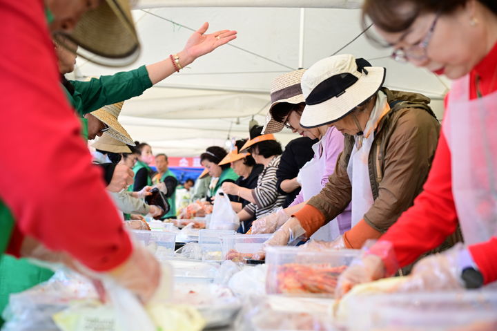 짠맛과 단맛의 향연…논산강경젓갈축제 성황리 마쳐