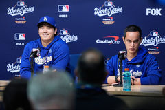 오타니 유명세 덕?…통역사, 20일 만에 팔로워 50만명 돌파