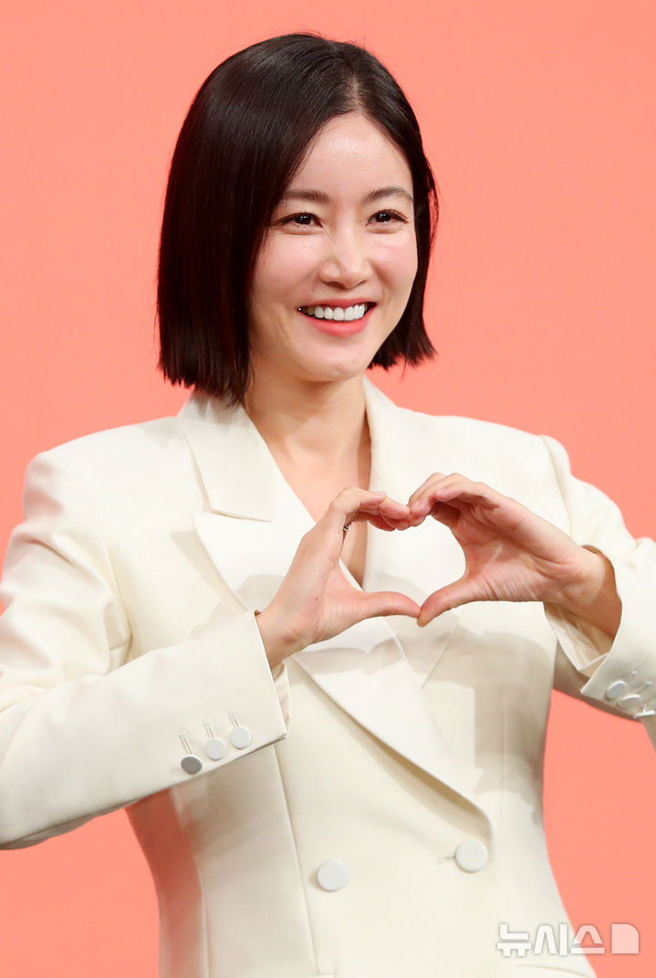 황우슬혜의 환한 미소