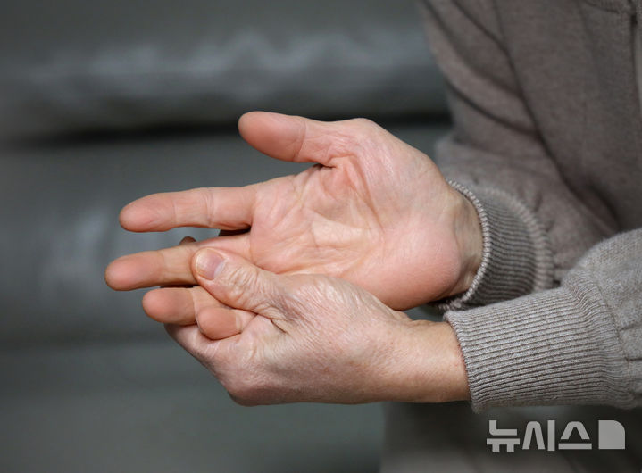 "뇌졸중 후 추운 날씨엔 팔·다리가 뻣뻣"…'이 경우' 치료