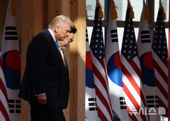트럼프 "韓, 우릴 돕지 않아"…호르무즈 불만