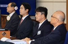 '통일교 1억 수수' 권성동 2심 결심 밀려…오는 28일 선고