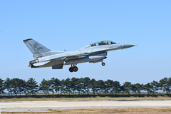 한미, 대규모 공중훈련 '프리덤 플래그' 실시…전작권 전환 대비 韓 주도