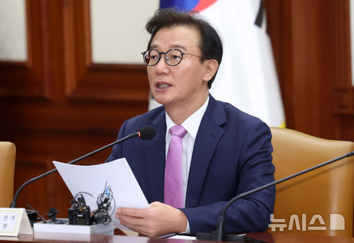 전재수 해수부 장관, 신안 여객선 좌초 