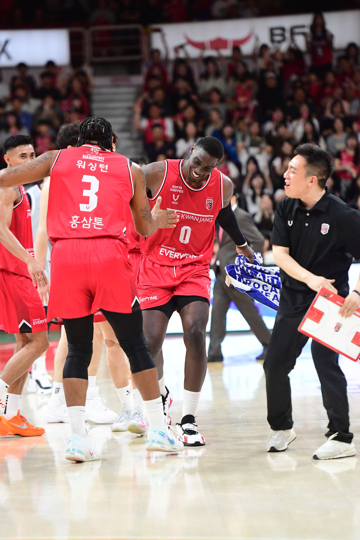 [오늘의 뉴스종합] 한국 스포츠, 프로농구와 프로야구에서의 성과와 기대감