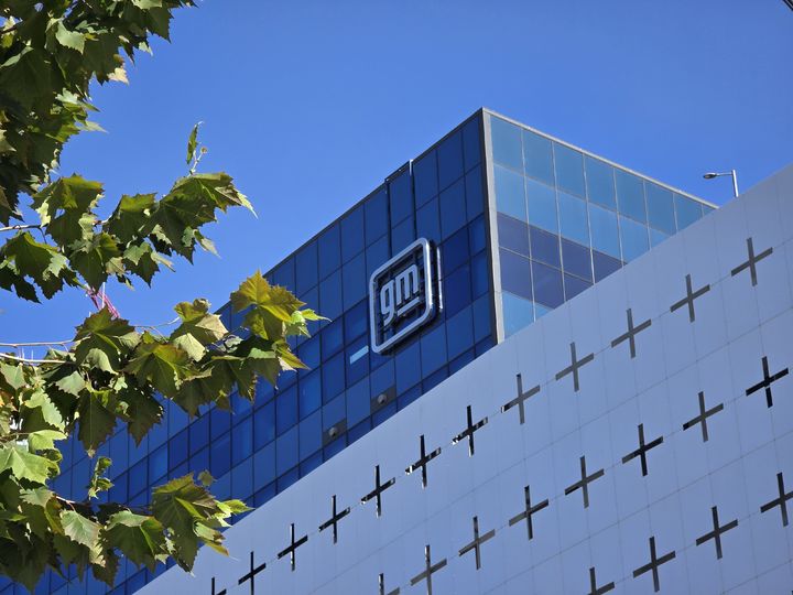 한국GM, 아·태 지역본부에 3년간 로열티 1.5조 지급…매출의 3.8% 수준