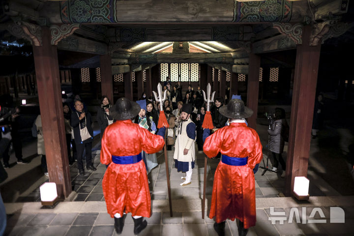 동궐도 속으로 걸어들어간 밤…몰입형 궁궐 탐방 '동궐동락' 첫선