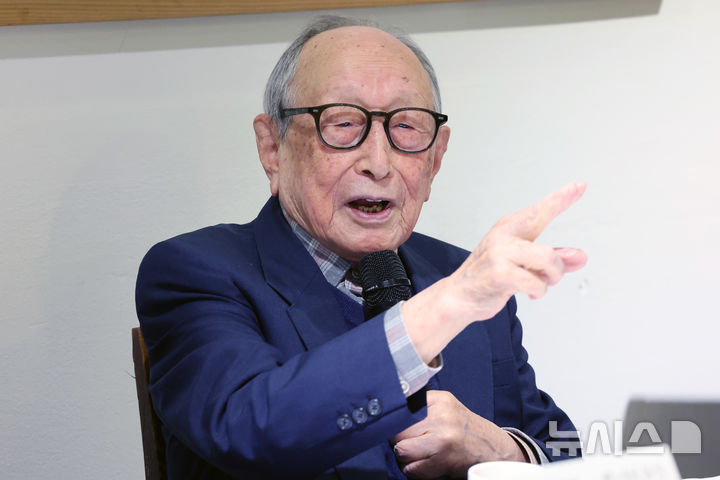 '세계 최고령 작가' 김형석 