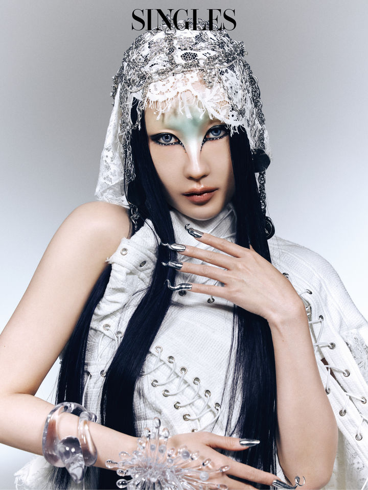 이사배, 천의 얼굴…'K-뷰티' 예술로 피어나[화보]