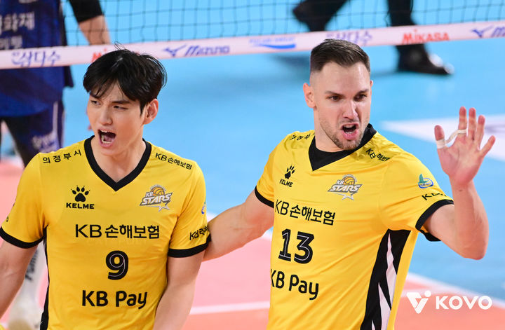 [오늘의 뉴스종합] KB손보, 삼성화재 꺾고 선두 탈환 및 한국 여자 양궁 리그 우승 등 스포츠 소식